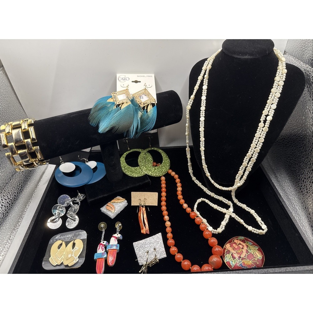 Vintage Lot of 11 Necklaces, Bracelets, Earrings